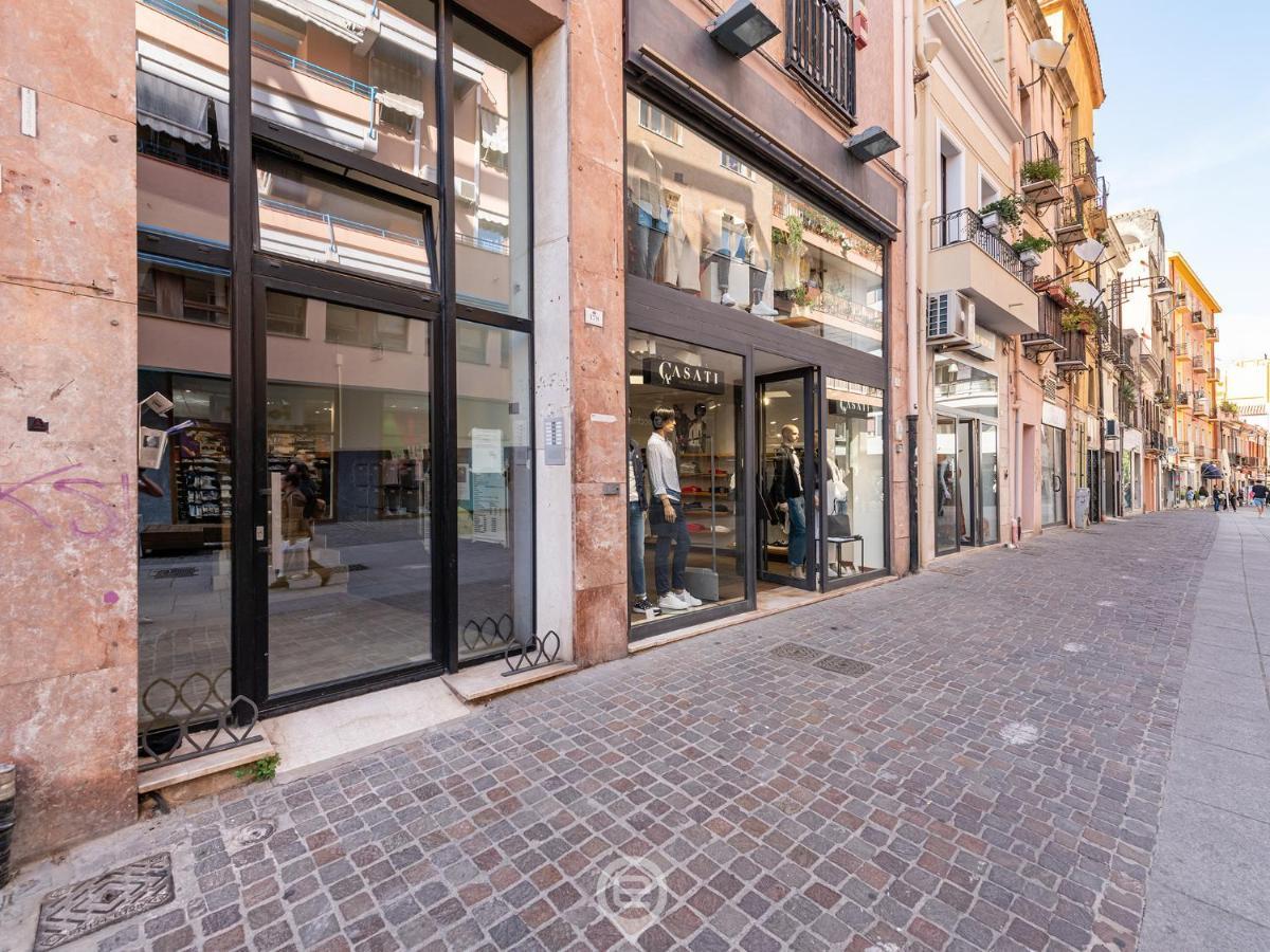Garibaldi Central Apartment Cagliari Dış mekan fotoğraf